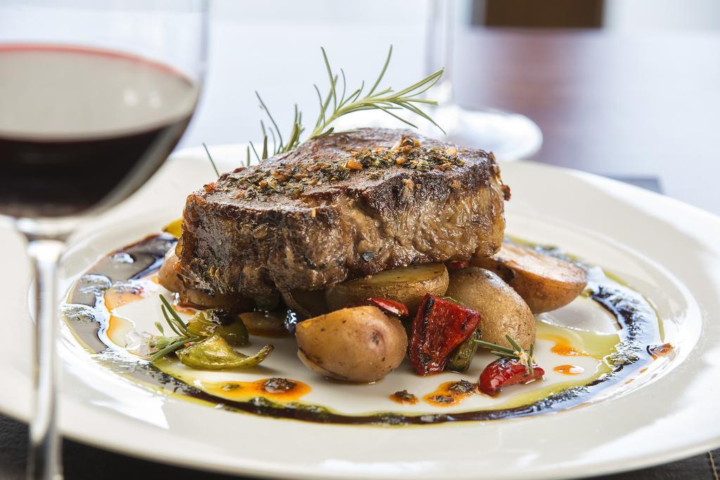 Готель Grace Кафаяте Екстер'єр фото A steak prepared with a dry rub